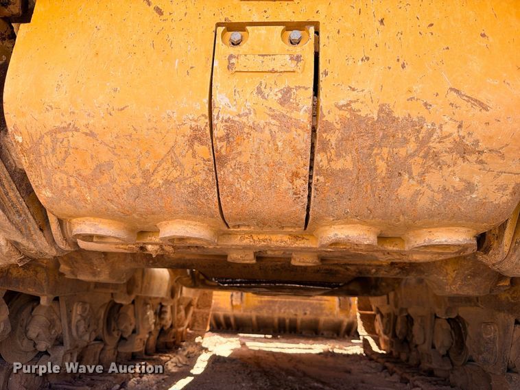 image for item DU1504 2012 Caterpillar D9T dozer