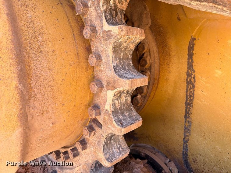 image for item DU1504 2012 Caterpillar D9T dozer