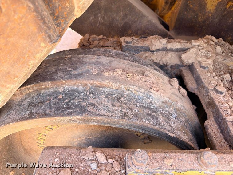 image for item DU1504 2012 Caterpillar D9T dozer