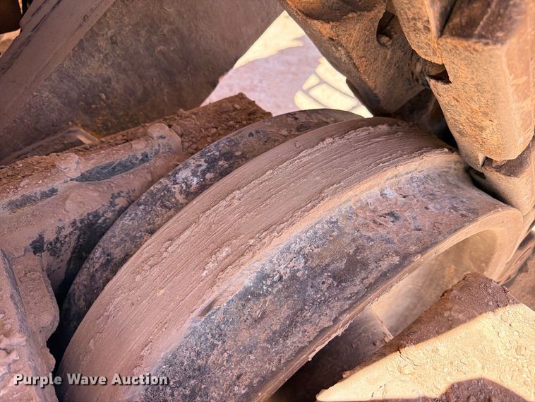 image for item DU1504 2012 Caterpillar D9T dozer