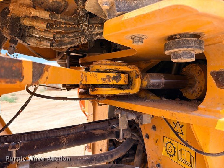 image for item DU1505 2017 Volvo L150H wheel loader