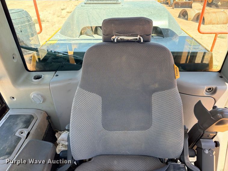 image for item DU1505 2017 Volvo L150H wheel loader