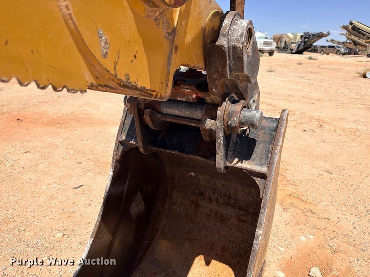 image for item DU1507 2006 Caterpillar 420E backhoe