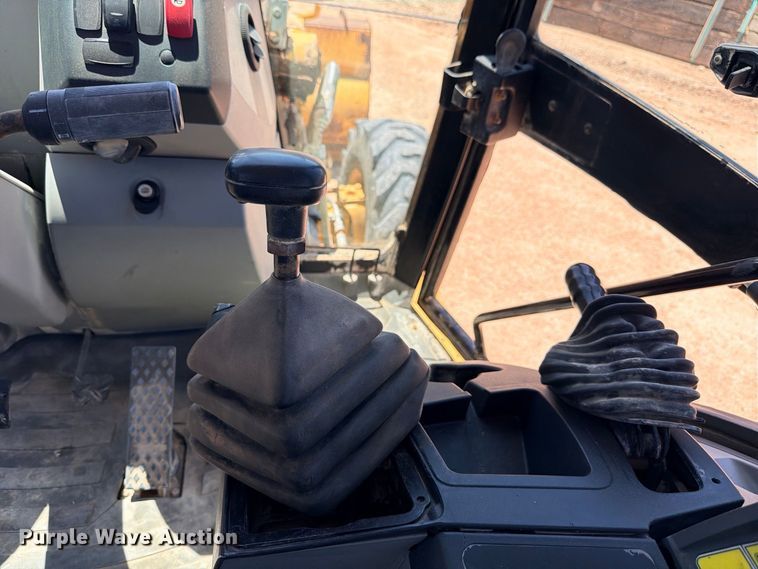 image for item DU1507 2006 Caterpillar 420E backhoe