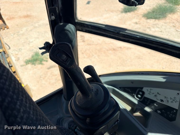 image for item DU1507 2006 Caterpillar 420E backhoe