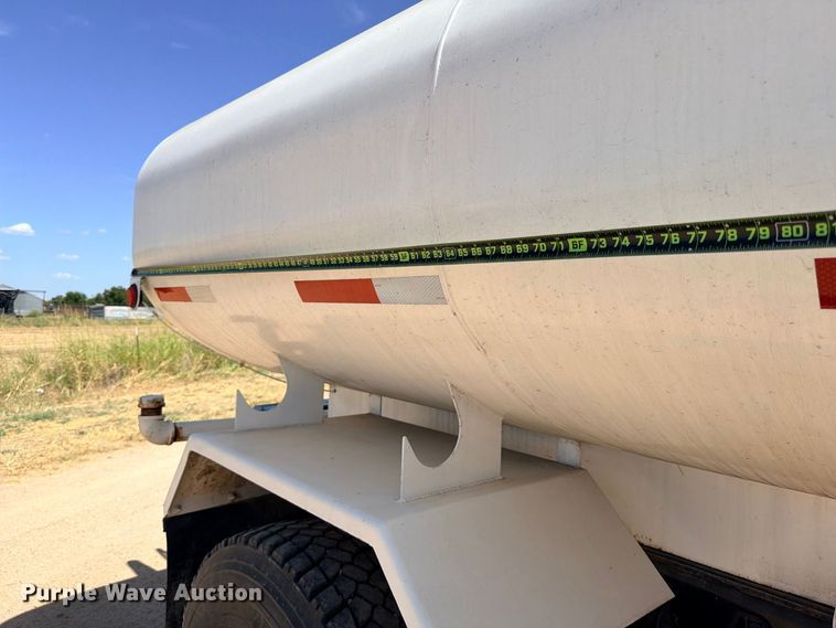 image for item DU1515 2005 Ford F750 Super Duty water truck