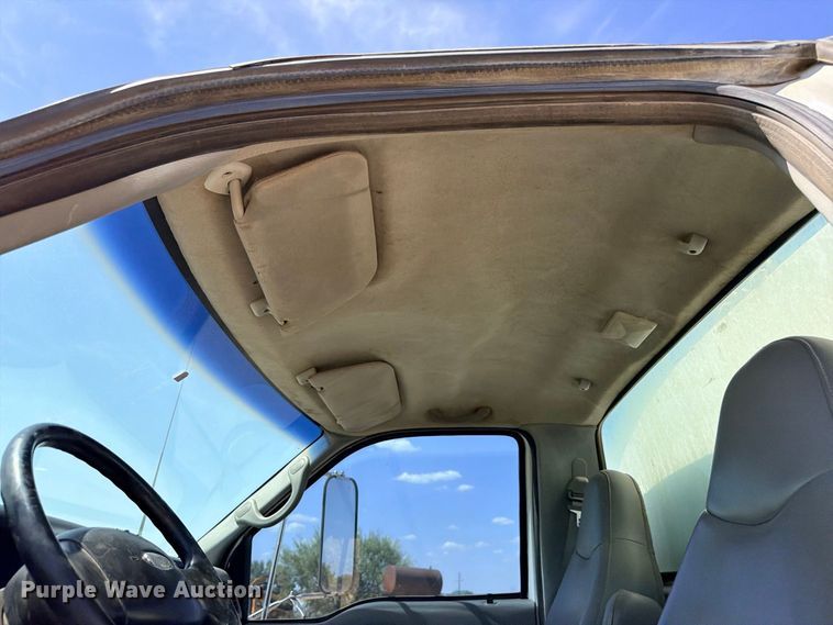 image for item DU1515 2005 Ford F750 Super Duty water truck
