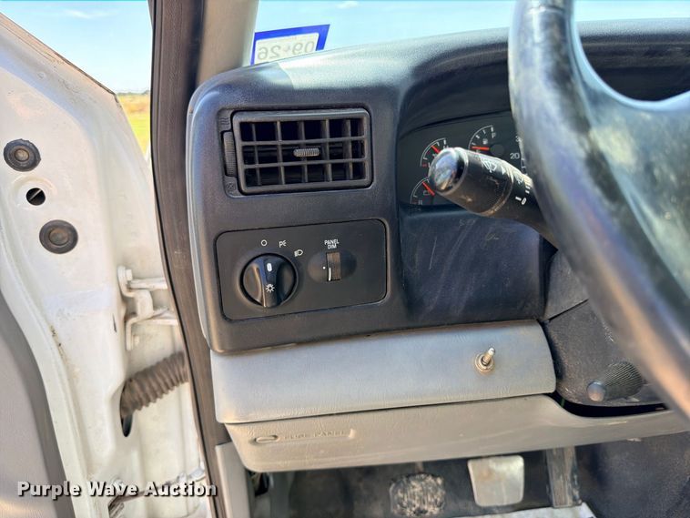 image for item DU1515 2005 Ford F750 Super Duty water truck