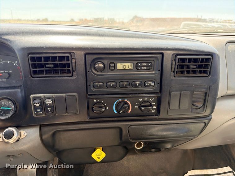 image for item DU1515 2005 Ford F750 Super Duty water truck