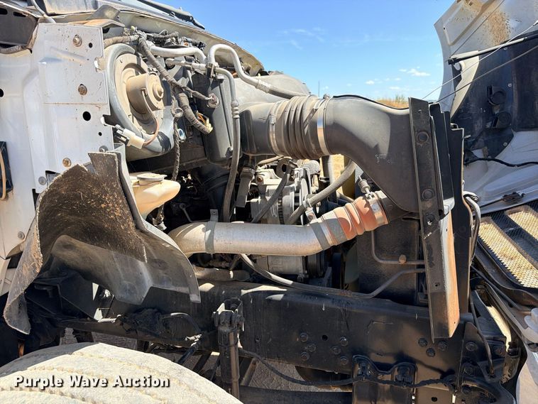 image for item DU1515 2005 Ford F750 Super Duty water truck