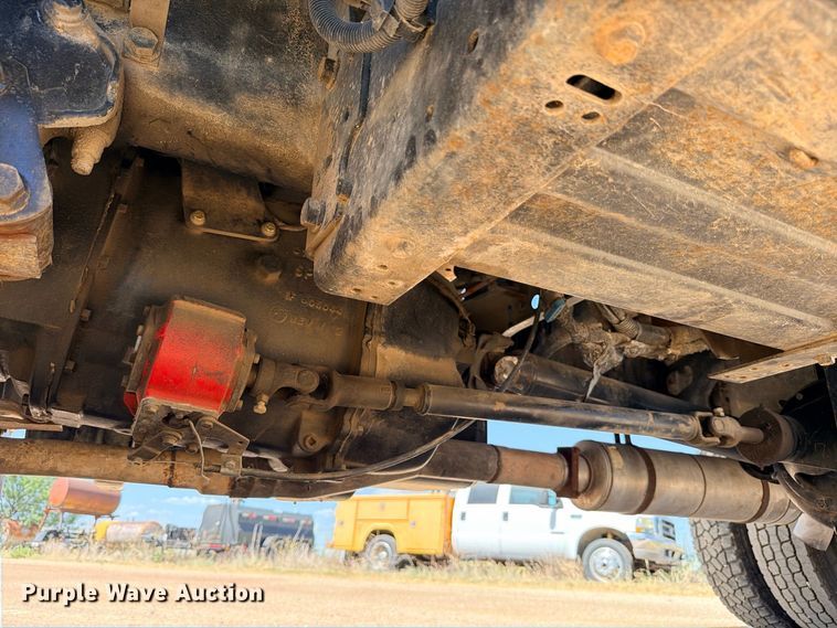 image for item DU1515 2005 Ford F750 Super Duty water truck