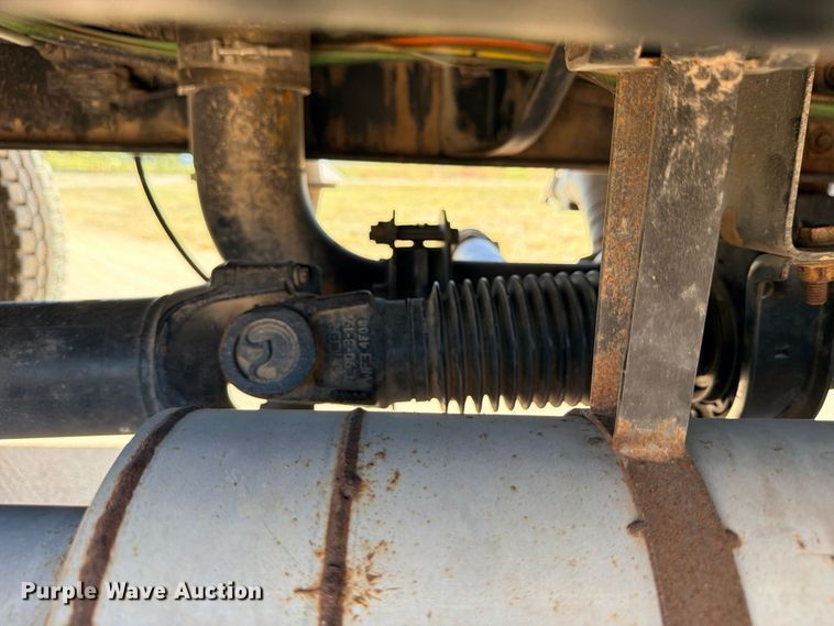 image for item DU1515 2005 Ford F750 Super Duty water truck