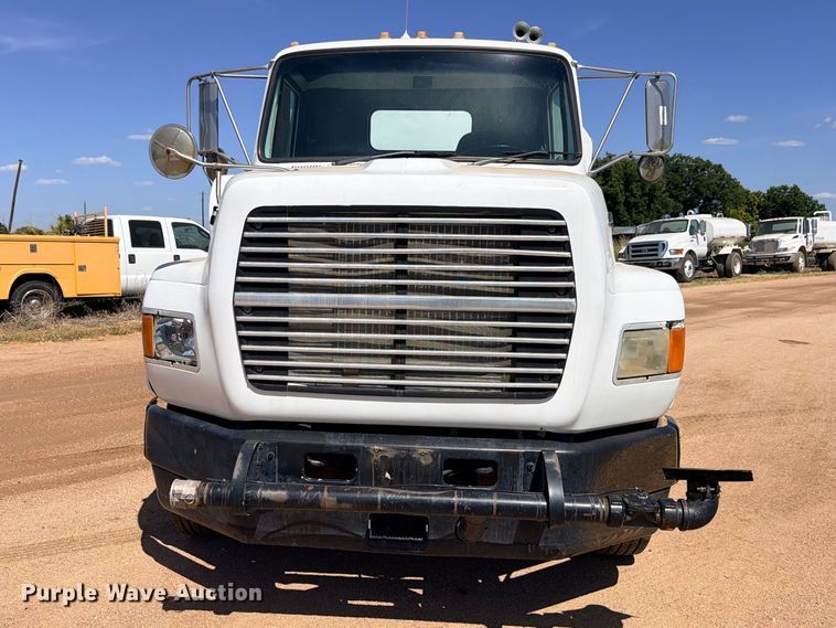 image for item DU1516 1994 Ford Aeromax L9000 water truck