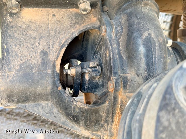 image for item DU1516 1994 Ford Aeromax L9000 water truck