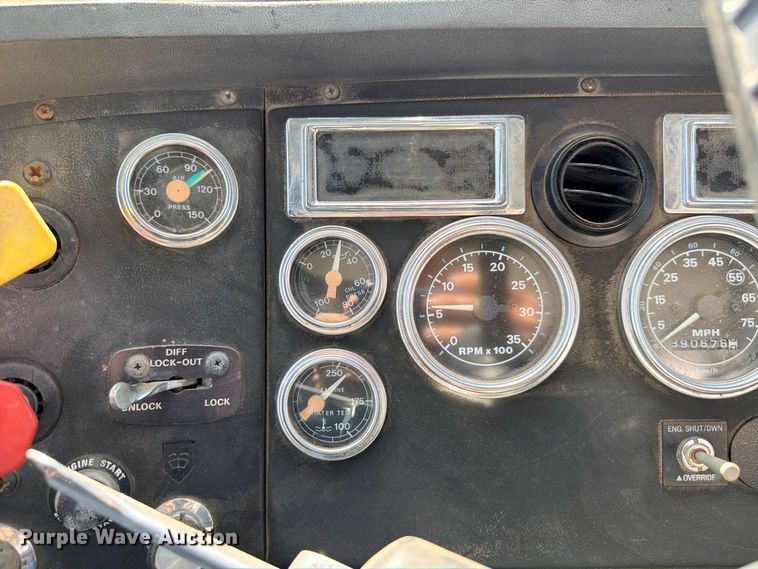 image for item DU1516 1994 Ford Aeromax L9000 water truck