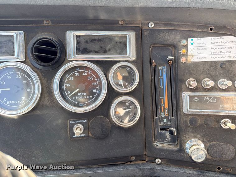 image for item DU1516 1994 Ford Aeromax L9000 water truck