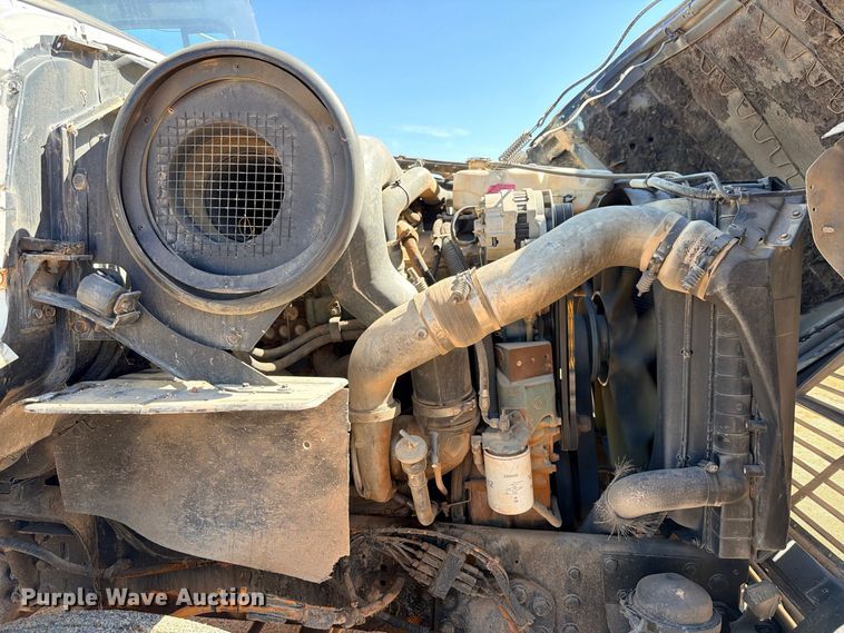 image for item DU1516 1994 Ford Aeromax L9000 water truck