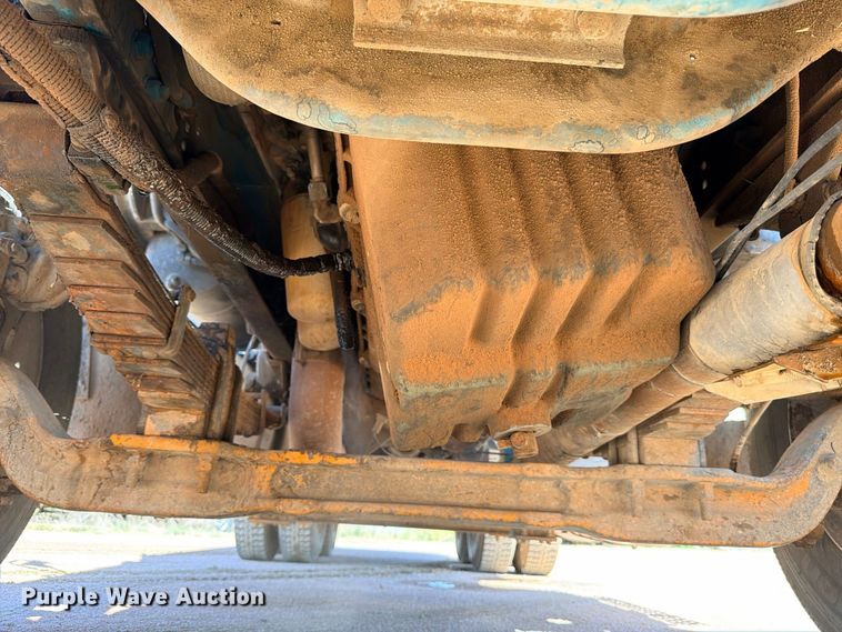 image for item DU1516 1994 Ford Aeromax L9000 water truck