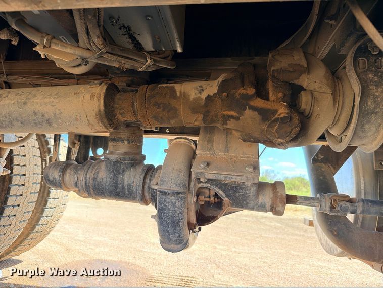 image for item DU1516 1994 Ford Aeromax L9000 water truck