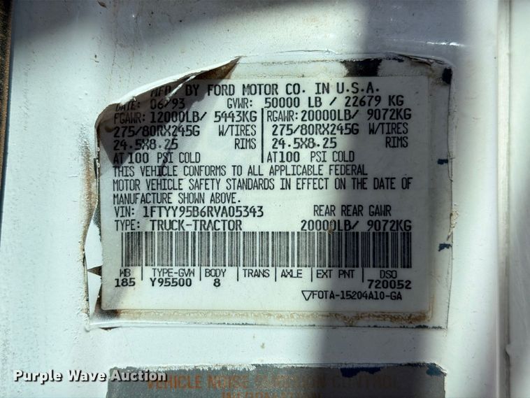 image for item DU1516 1994 Ford Aeromax L9000 water truck