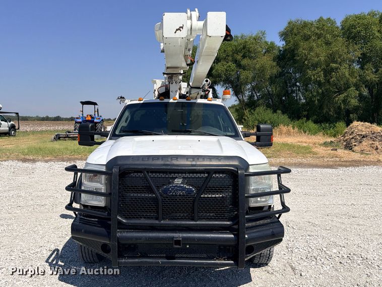 image for item DU1528 2016 Ford F550 bucket truck