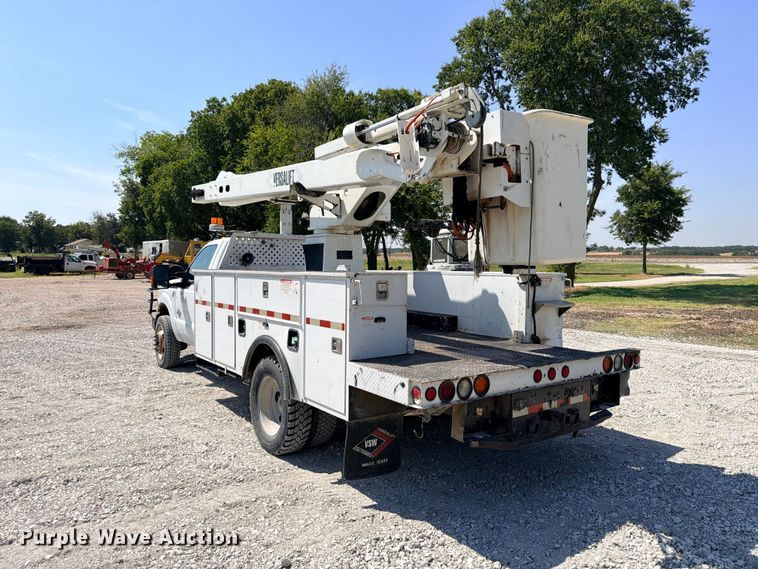 image for item DU1528 2016 Ford F550 bucket truck