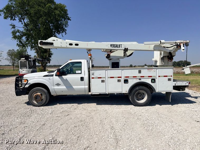image for item DU1528 2016 Ford F550 bucket truck