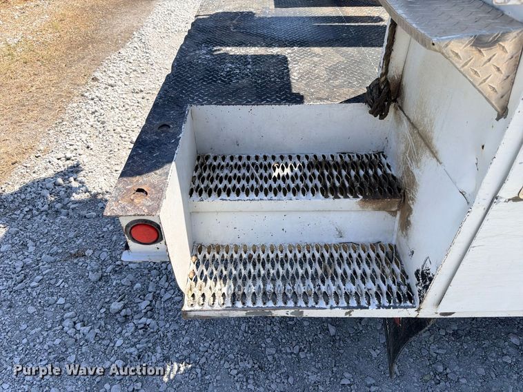 image for item DU1528 2016 Ford F550 bucket truck