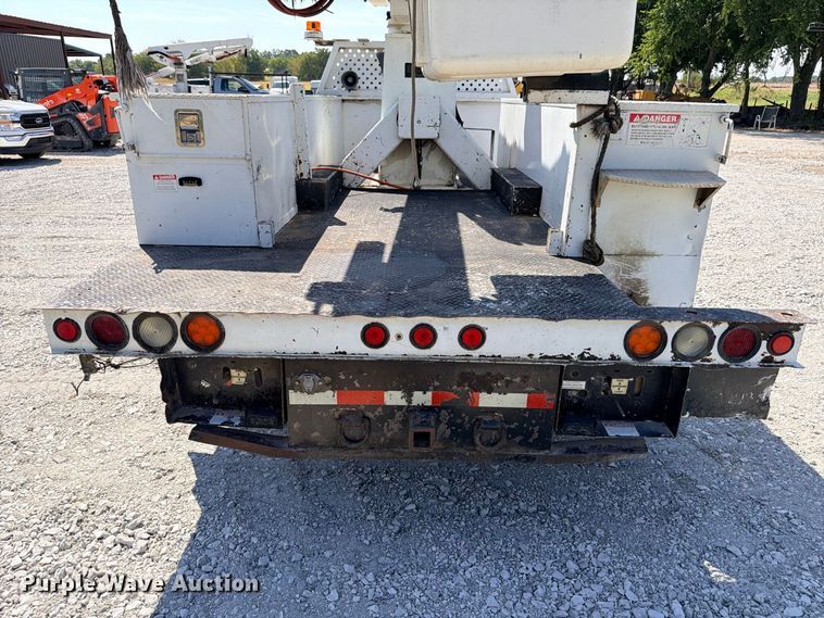 image for item DU1528 2016 Ford F550 bucket truck