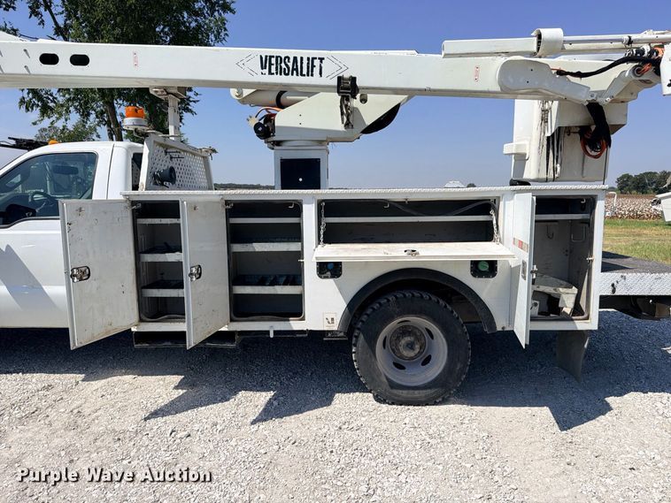 image for item DU1528 2016 Ford F550 bucket truck
