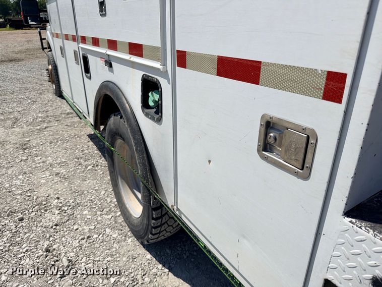 image for item DU1528 2016 Ford F550 bucket truck