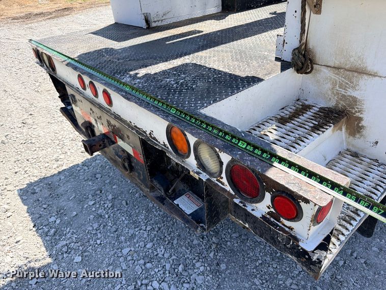 image for item DU1528 2016 Ford F550 bucket truck