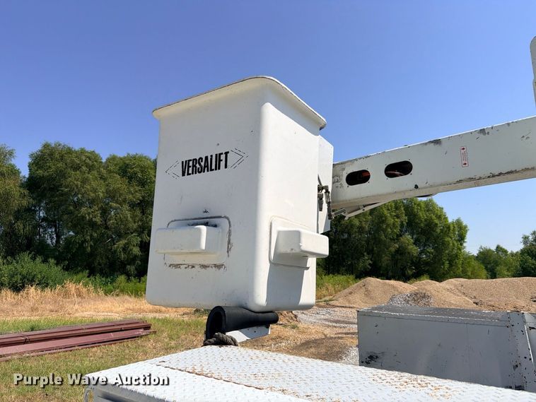image for item DU1528 2016 Ford F550 bucket truck