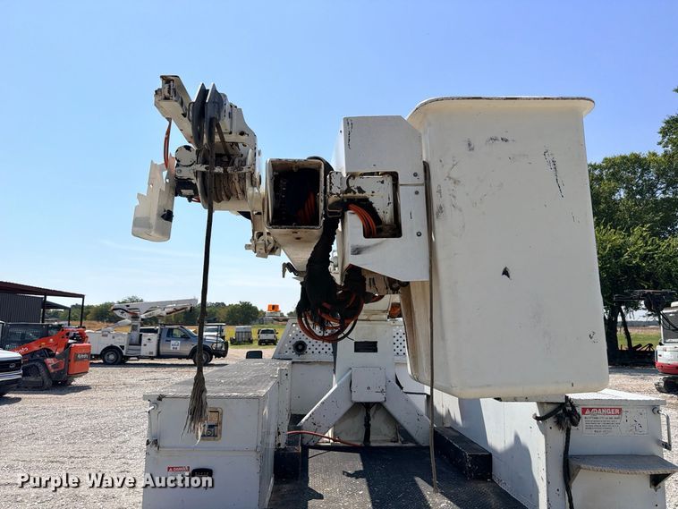 image for item DU1528 2016 Ford F550 bucket truck