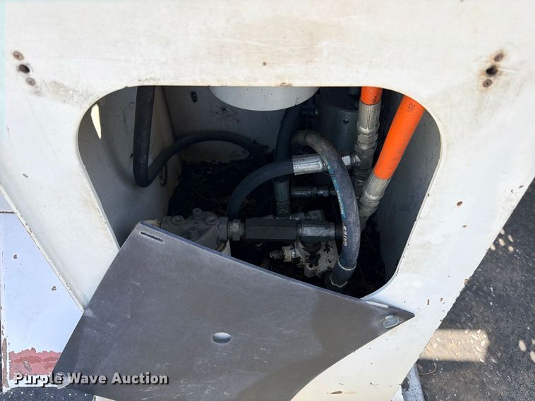 image for item DU1528 2016 Ford F550 bucket truck