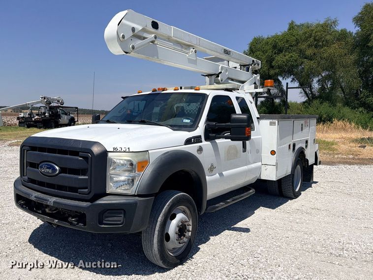 2016 Ford F-450 Ext. Cab bucket truck