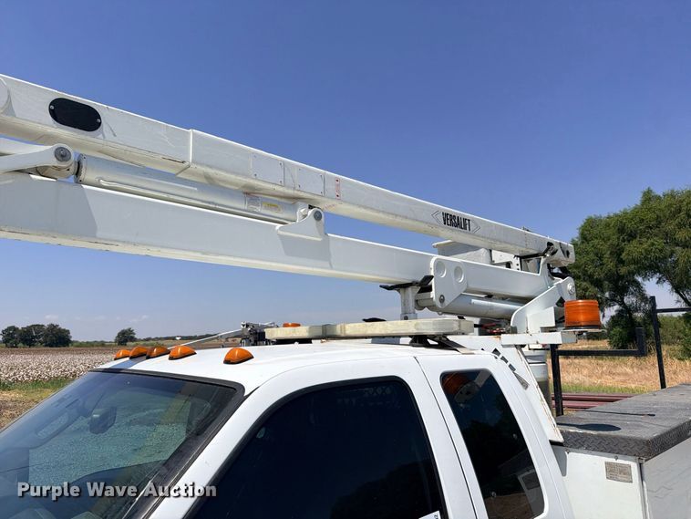 image for item DU1532 2016 Ford F-450 Ext. Cab bucket truck