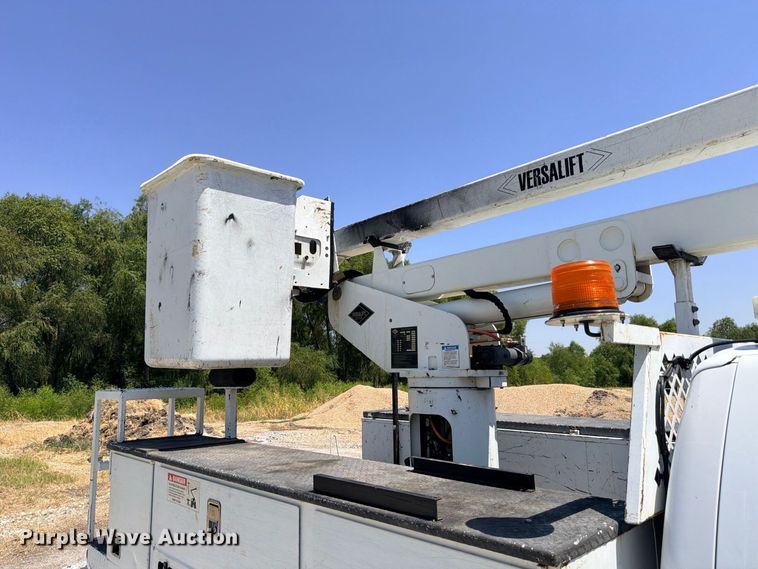 image for item DU1532 2016 Ford F-450 Ext. Cab bucket truck