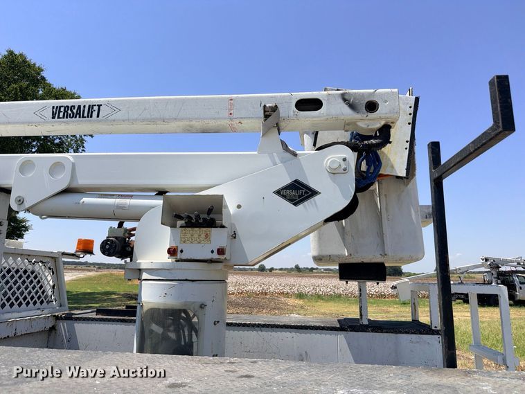 image for item DU1532 2016 Ford F-450 Ext. Cab bucket truck
