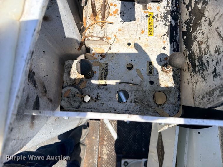 image for item DU1532 2016 Ford F-450 Ext. Cab bucket truck