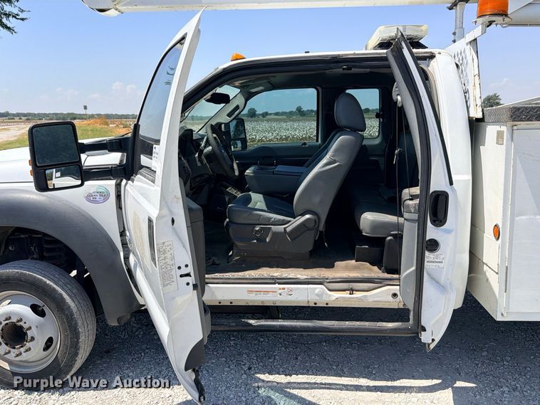 image for item DU1532 2016 Ford F-450 Ext. Cab bucket truck