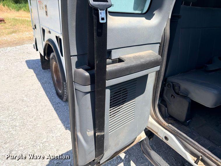 image for item DU1532 2016 Ford F-450 Ext. Cab bucket truck