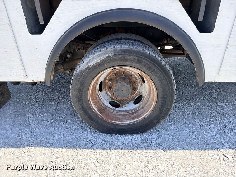 image for item DU1532 2016 Ford F-450 Ext. Cab bucket truck