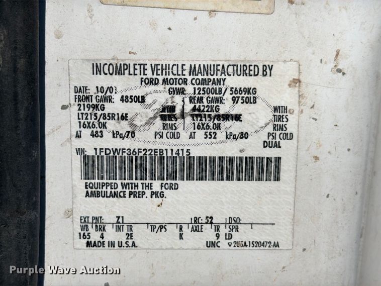 image for item DU1533 2002 Ford F-350 chipper truck