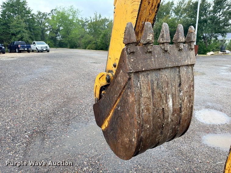 image for item DU1547 2006 John Deere 310SG backhoe
