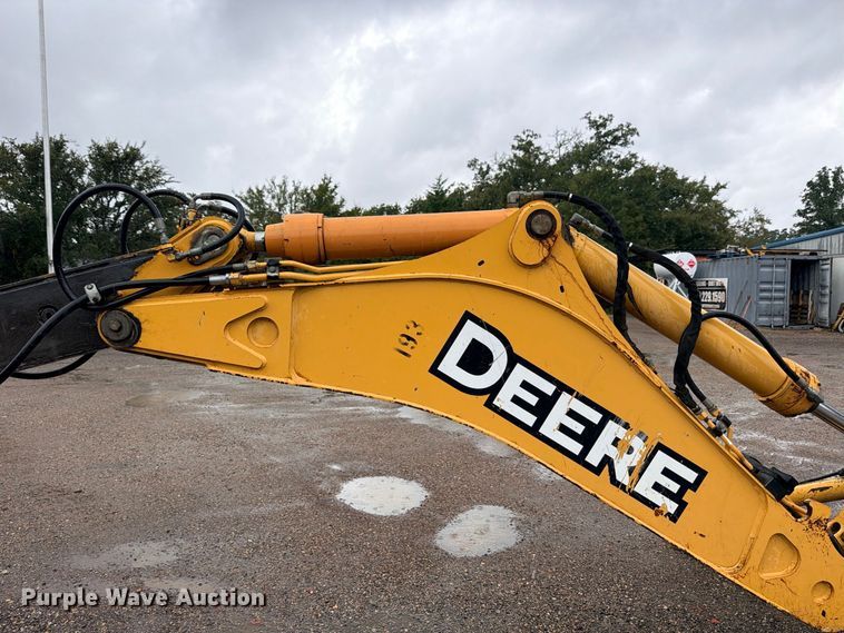 image for item DU1547 2006 John Deere 310SG backhoe