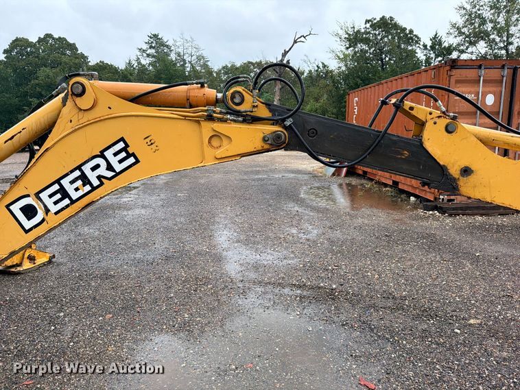 image for item DU1547 2006 John Deere 310SG backhoe