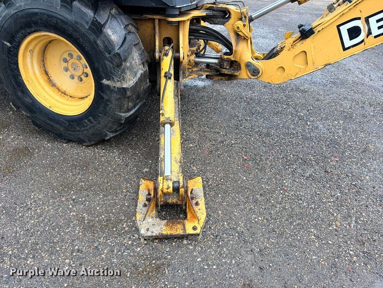 image for item DU1547 2006 John Deere 310SG backhoe
