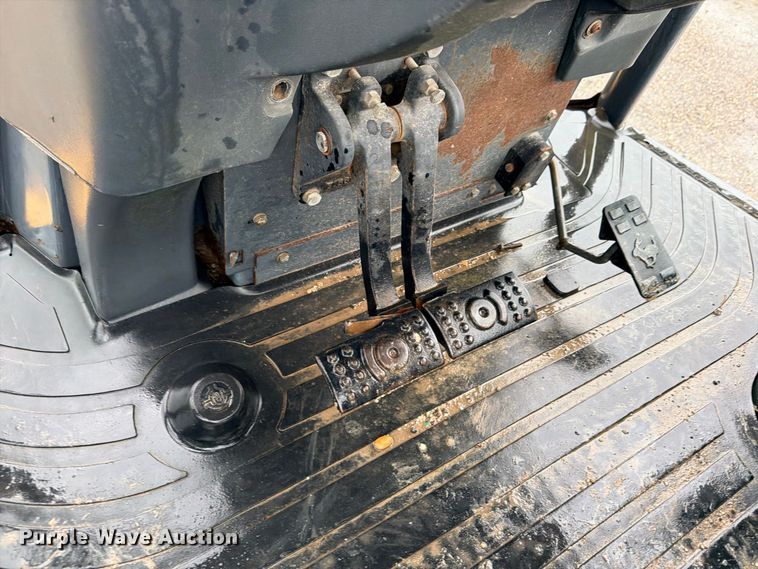 image for item DU1547 2006 John Deere 310SG backhoe