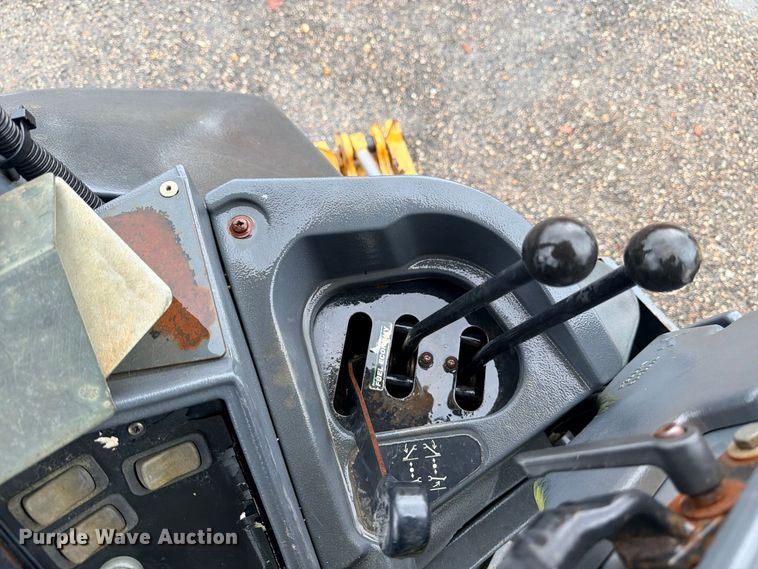 image for item DU1547 2006 John Deere 310SG backhoe